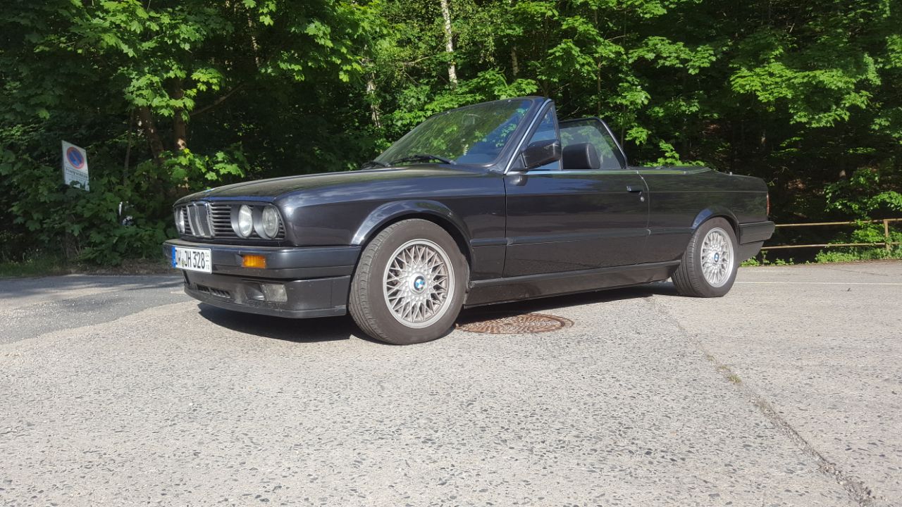 BMW E30 1989