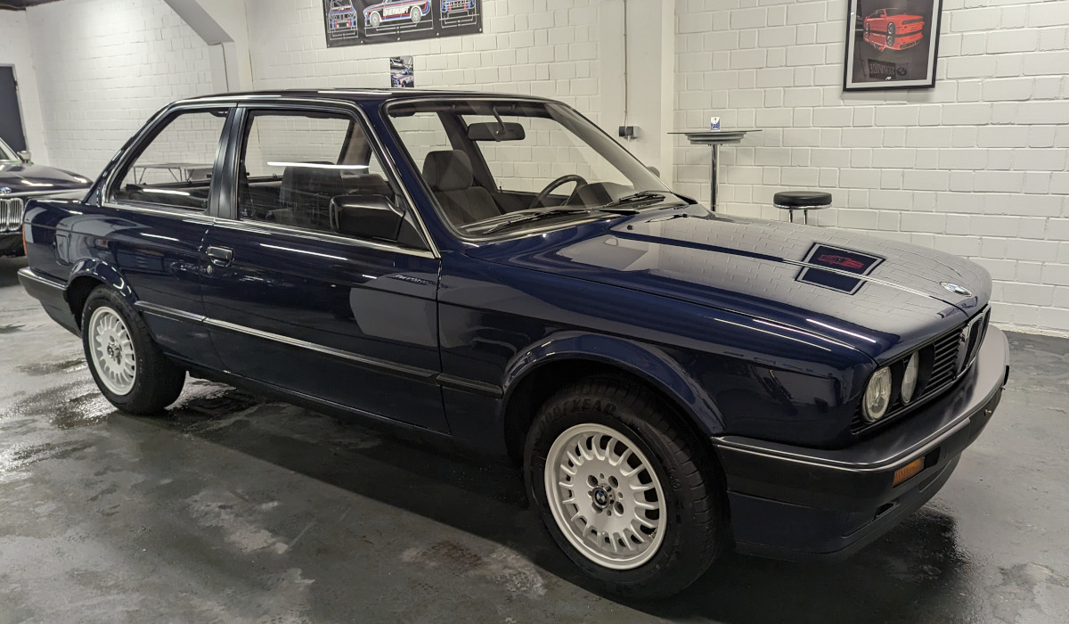 BMW E30 320i 1988