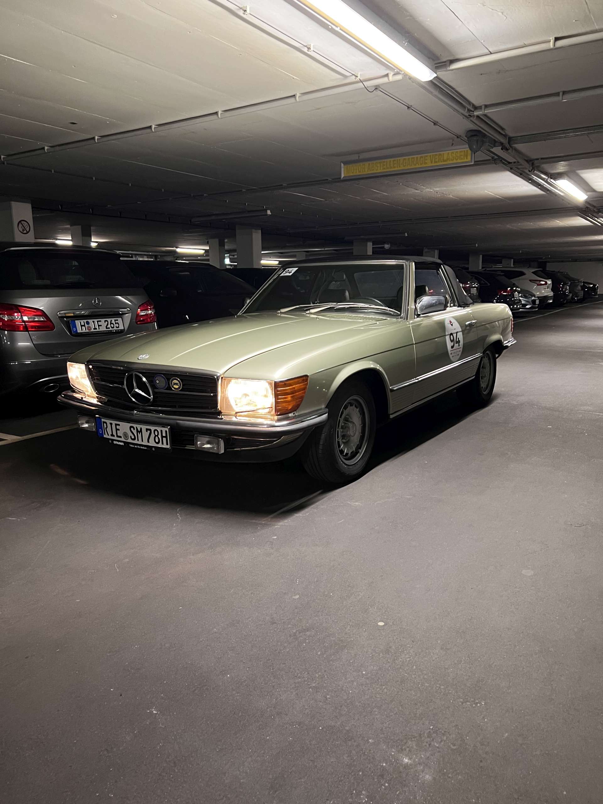 Mercedes-Benz 280SL R107 1980